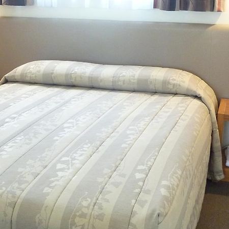 Colonial Inn Motel Christchurch Buitenkant foto
